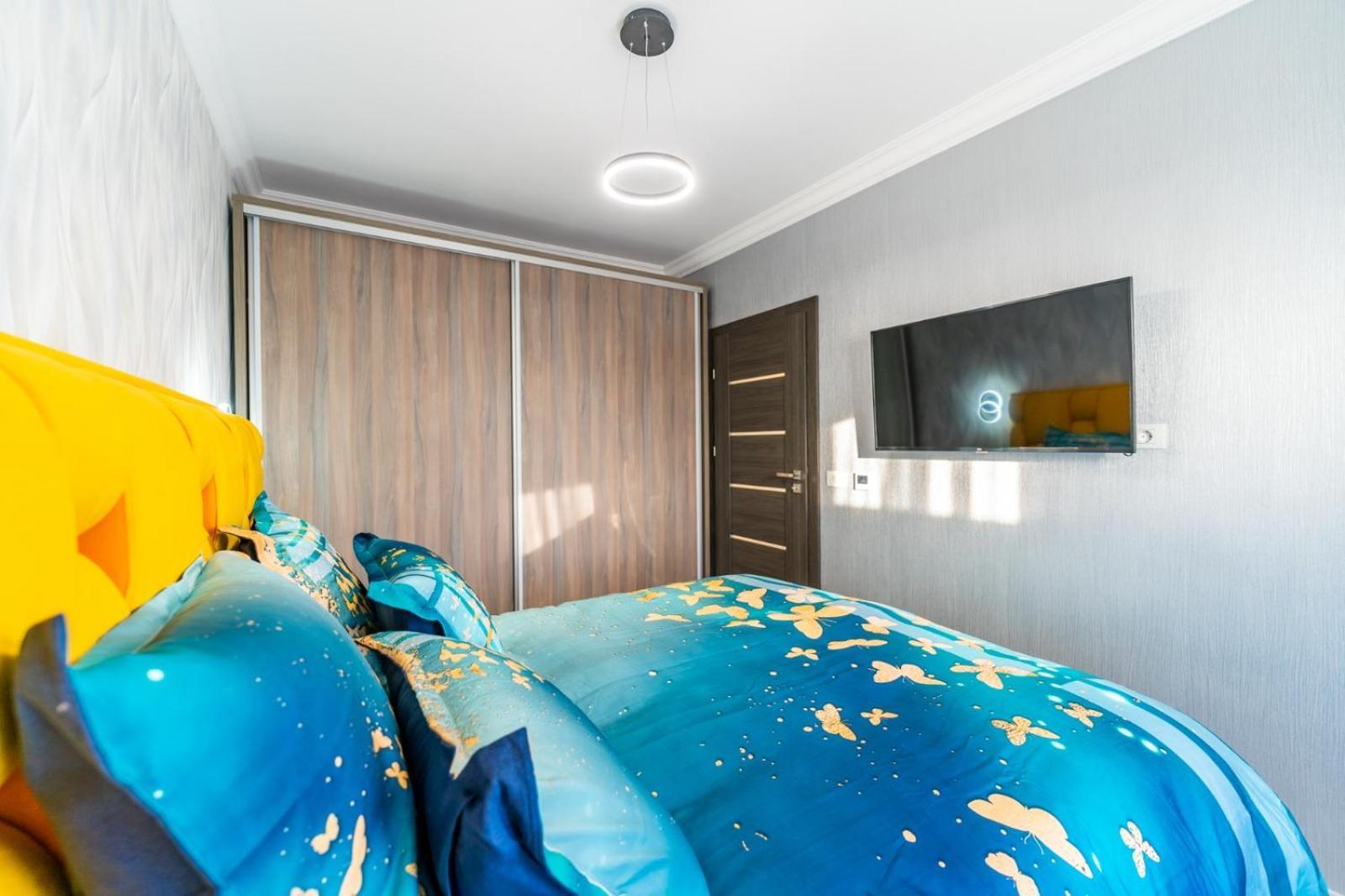 Luxury Cozy At Adora Park Apartment *