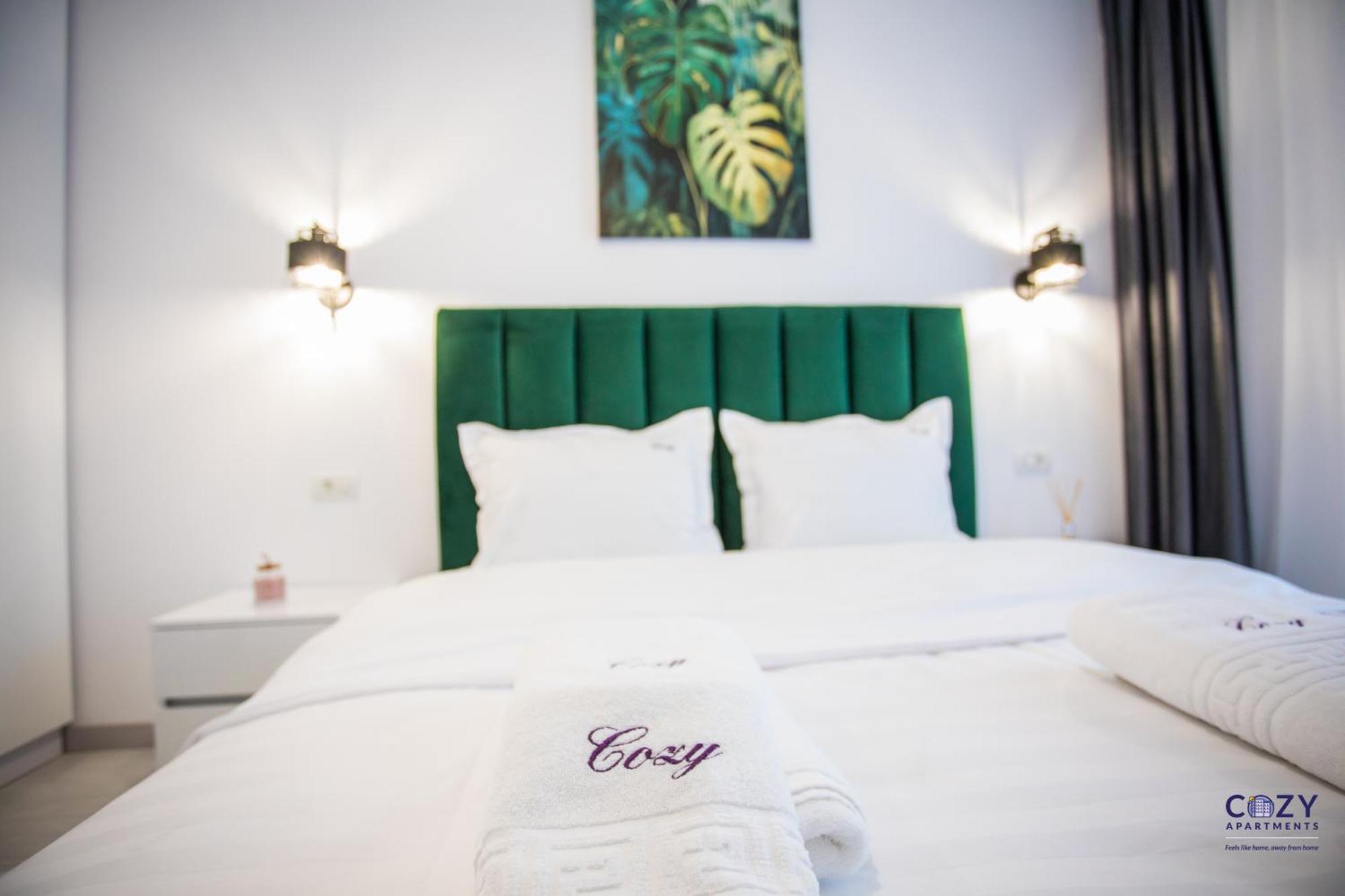 Apartment Luxury Cozy At Adora Park